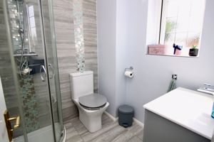 En-Suite- click for photo gallery